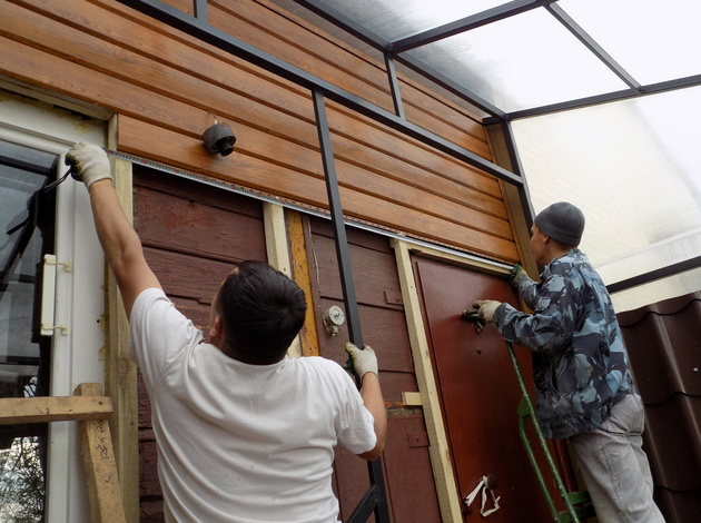 Монтаж металлосайдинга