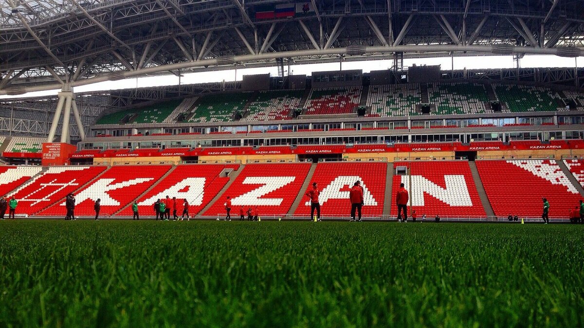     Казань может принять матч за Суперкубок России по футболу, который играется между чемпионом России и обладателем Кубка страны. Об этом в своем Telegram-канале сообщил журналист Иван Карпов.