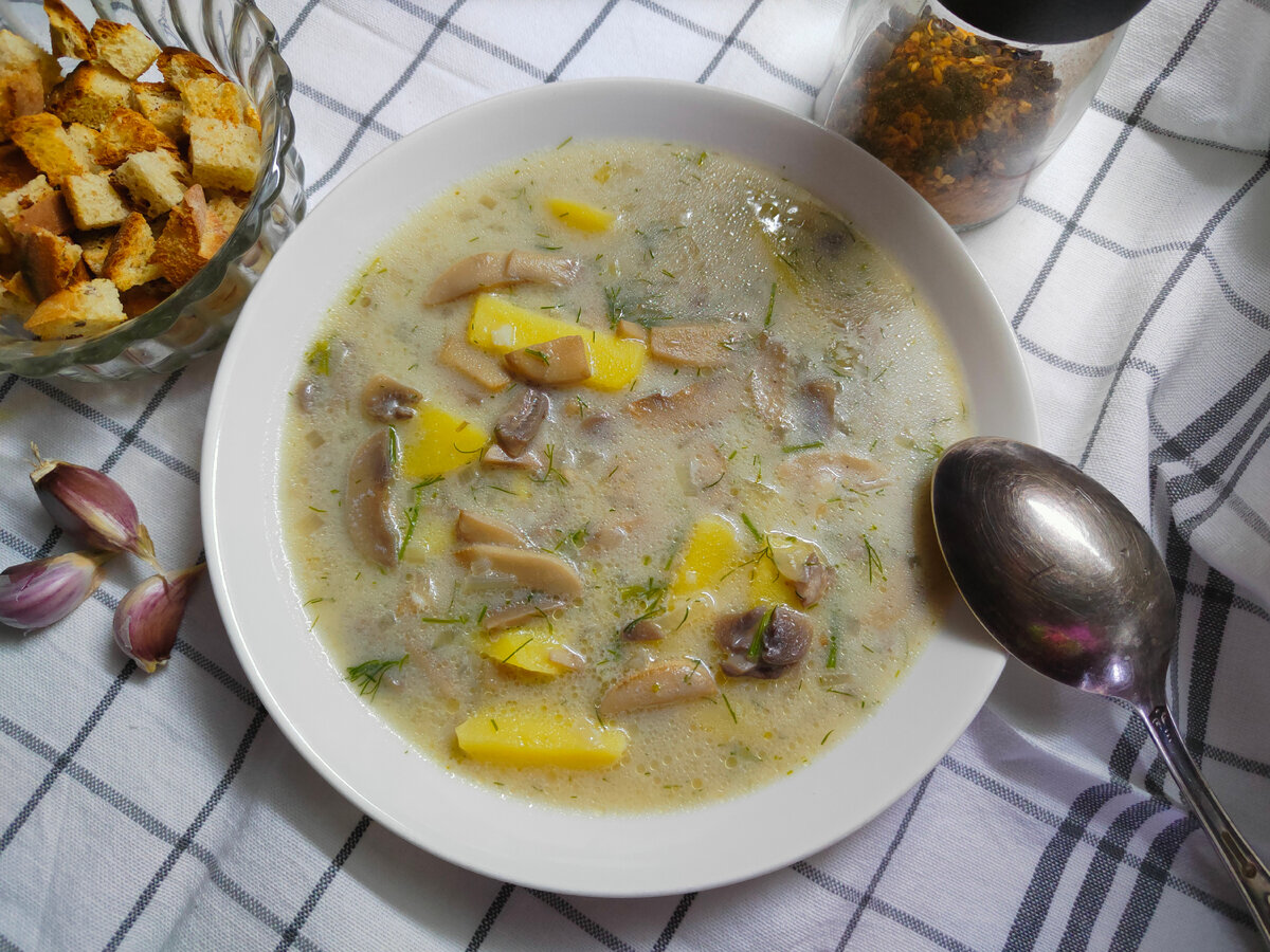 Вкусный грибной супчик обязательно понравится всей семье 🥰