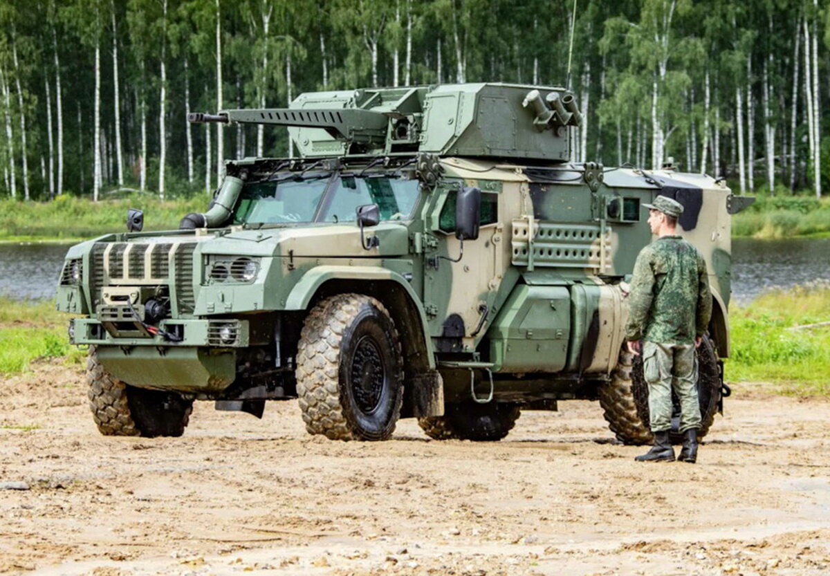 Броневик "Тайфун-ВДВ" с боевым модулем БМ-30-Д