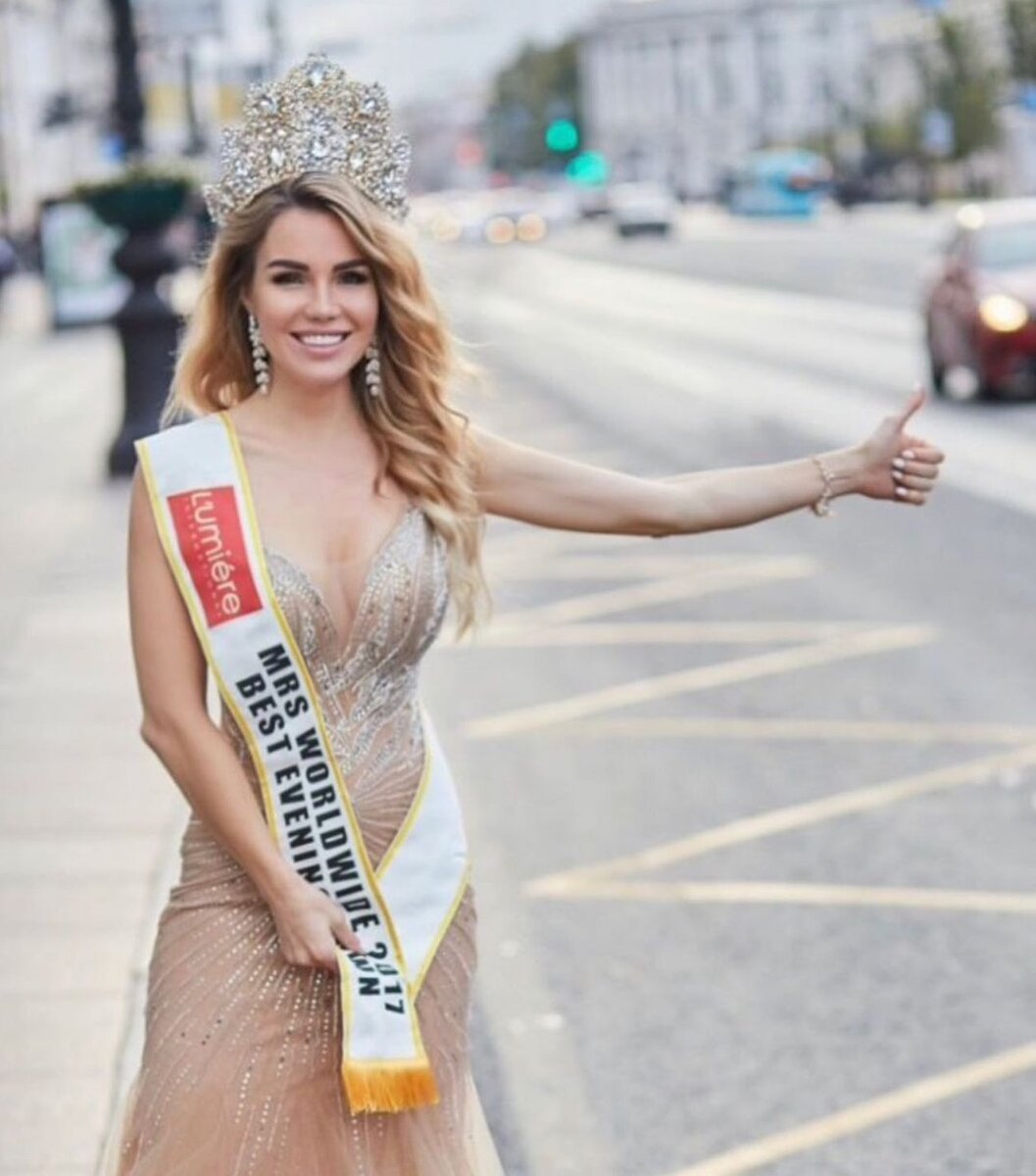    Светлана Сергеева - обладательница титула "Миссис Россия-Вселенная — 2020"Соцсети Светланы Сергеевой