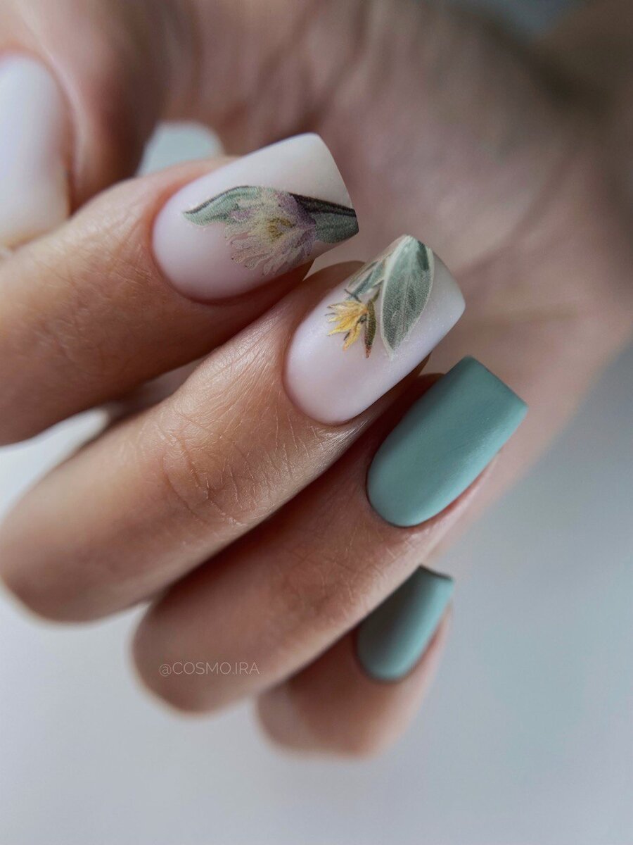 Работа ученицы на Базовом курсе по маникюру в школе COSMO Nail Art