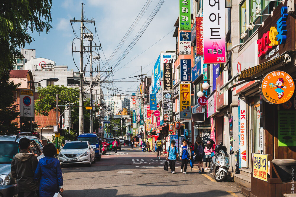 Улица Сеула https://ic.pics.livejournal.com/mysekai/10586064/695347/695347_original.jpg