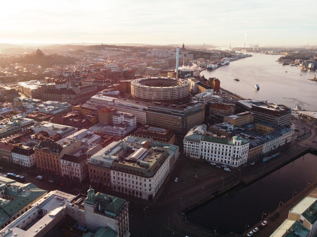 Photo by <a href="https://unsplash.com/@edvinjohansson?utm_source=unsplash&utm_medium=referral&utm_content=creditCopyText">Edvin Johansson</a> on <a href="https://unsplash.com/s/photos/gothenburg?utm_source=unsplash&utm_medium=referral&utm_content=creditCopyText">Unsplash</a>   