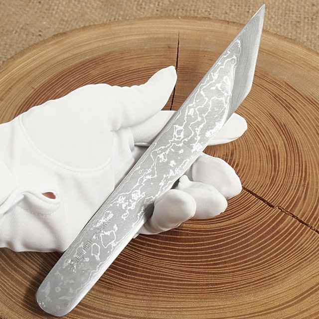 Источник фото: https://www.utihamono.com/kogatana/honshoku-d.html