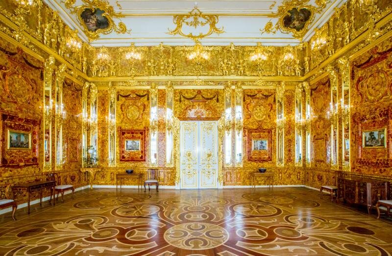 Большой Тронный Зал Екатерининского дворца

Гостиница Астория и памятник Николаю первому. Санкт-Петербург.

Золотая анфилада Растрелли в Екатерининском дворце (Царское село)

Мариинский театр

Орловские ворота

Таврический дворец

Шереметьевский дворец

Янтарная комната в Екатерининском дворце
