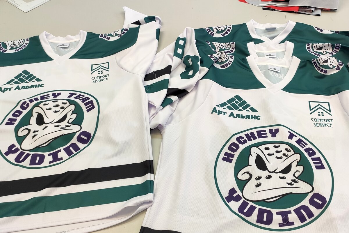 Хоккейный свитер на заказ для команды Yudino, Казань