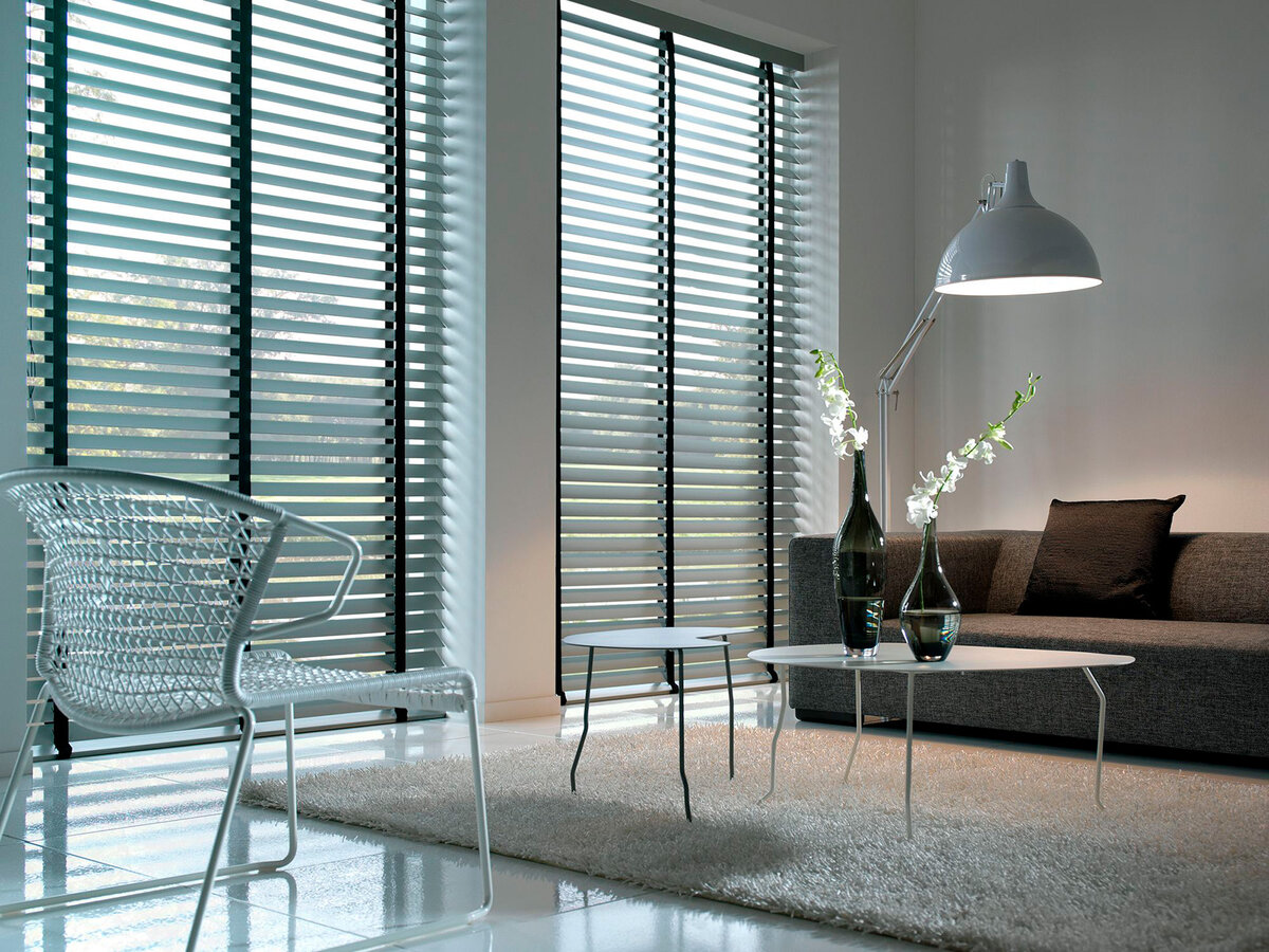 Деревянные жалюзи из коллекции AMIGO