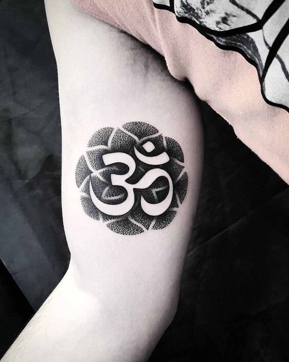 Татуировки символа ом