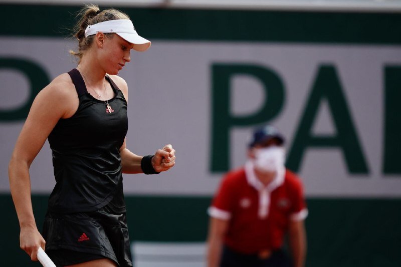 Елена рыбакина обещает быть хорошей теннисисткой. фото: картинки яндекса.