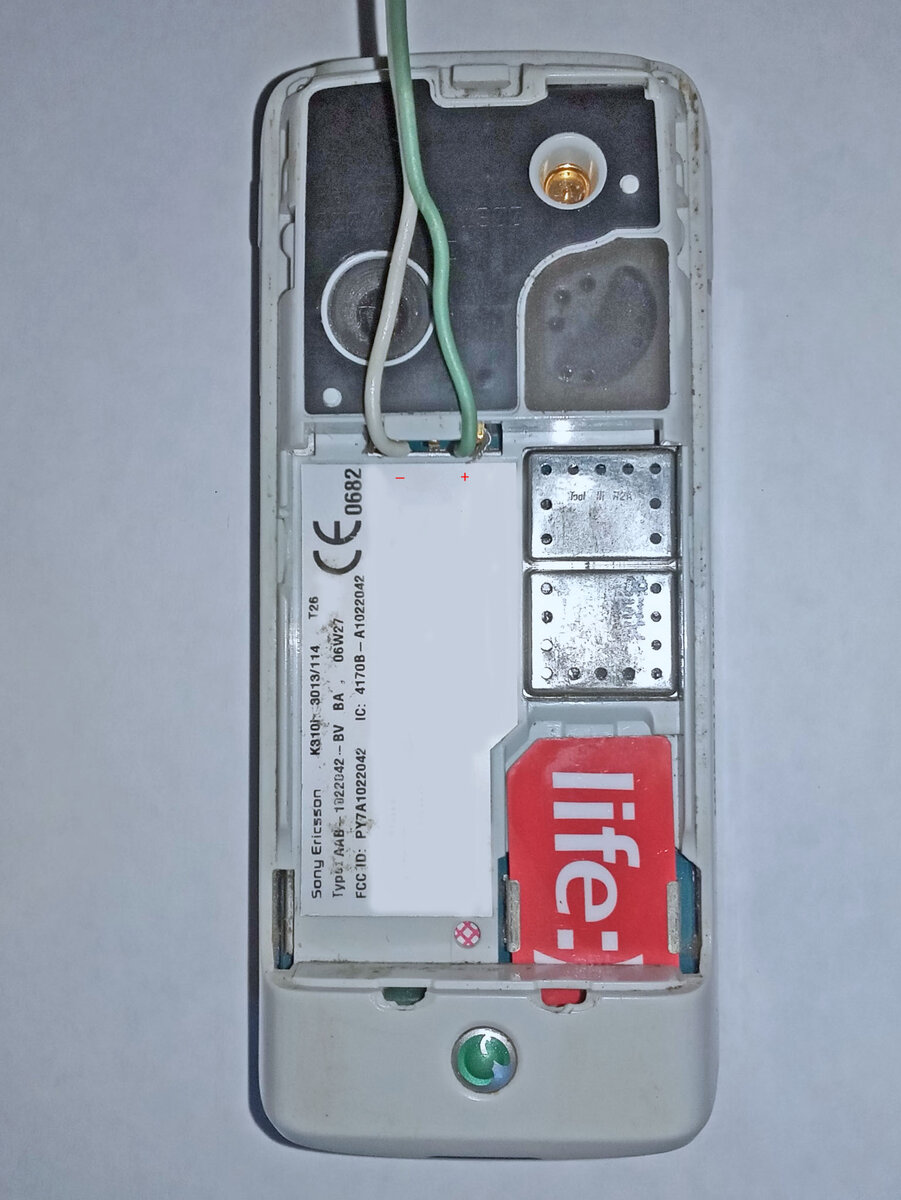 плата подключена к телефону Sony Ericsson K310i