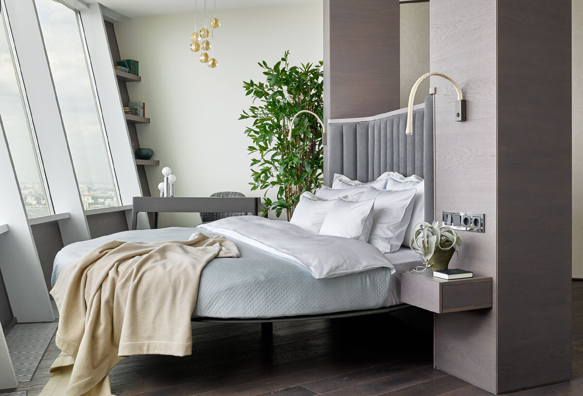 Искусственные растения Treez Collection в спальне