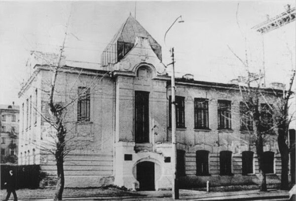 Здание старого корпуса НГТИ, ул. Ядринцевская