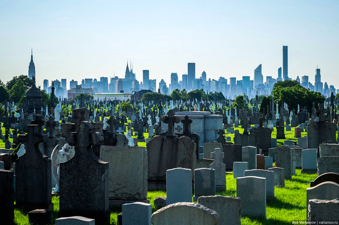 Фото кладбища. Фернклиффское кладбище Нью Йорк. Кладбище Минск. Кладбище в Центральном парке Нью Йорка. Старое кладбище Нью Йорка.