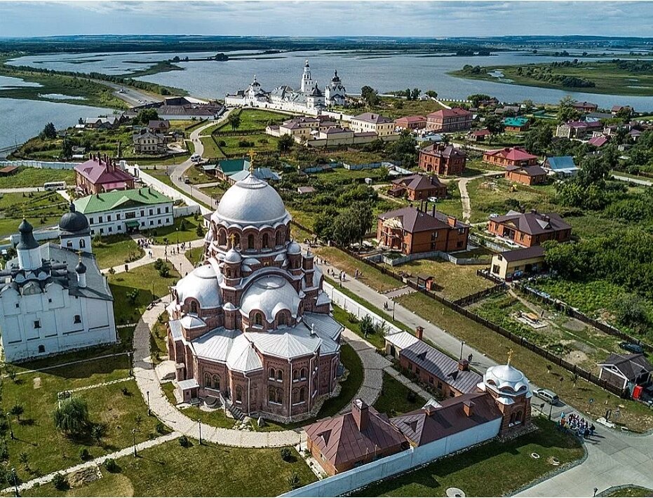 Свияжск остров-град. Музей-заповедник «остров-град Свияжск». Татарстан остров Свияжск. Остров Гранд-свиджск Казань.