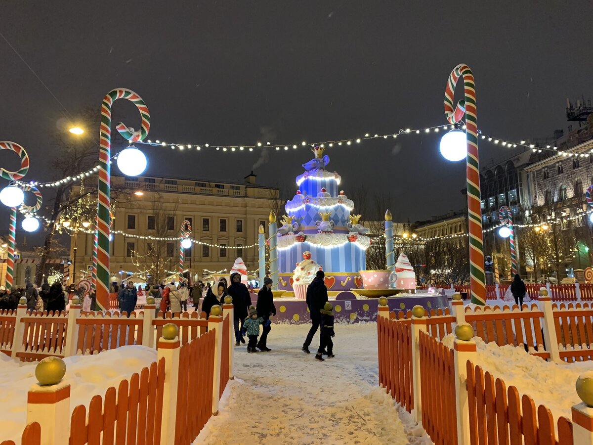 Манежная площадь санкт петербург ярмарка