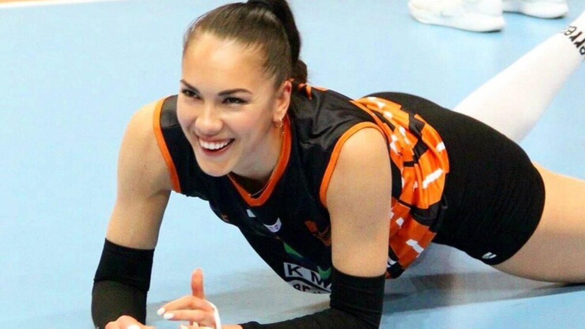 Спортсменки волейболистки