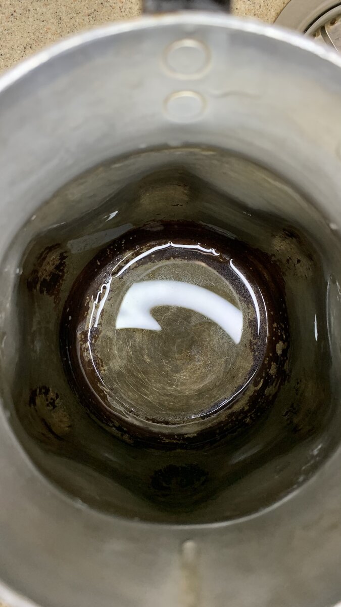 Это мой любимый кофейник до чистки. Его я ни разу  не чистил за 10 лет