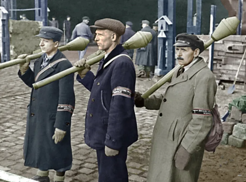 Члены фольксштурма в Берлине, 10 марта 1945 г. Фото из открытых источников