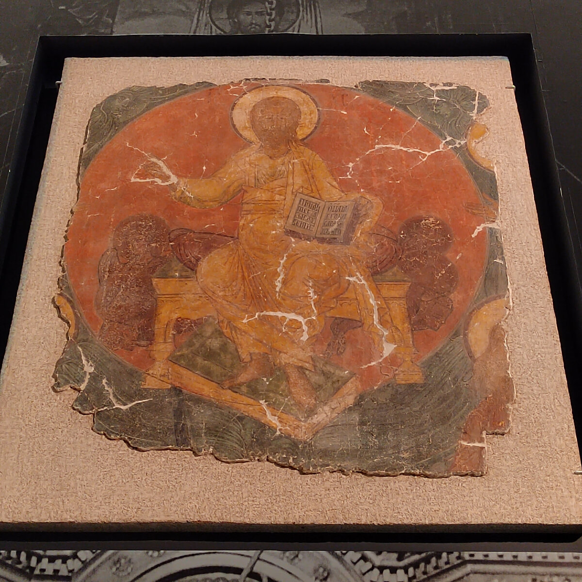 СПАС НА ПРЕСТОЛЕ В ОКРУЖЕНИИ НЕБЕСНЫХ СИЛ