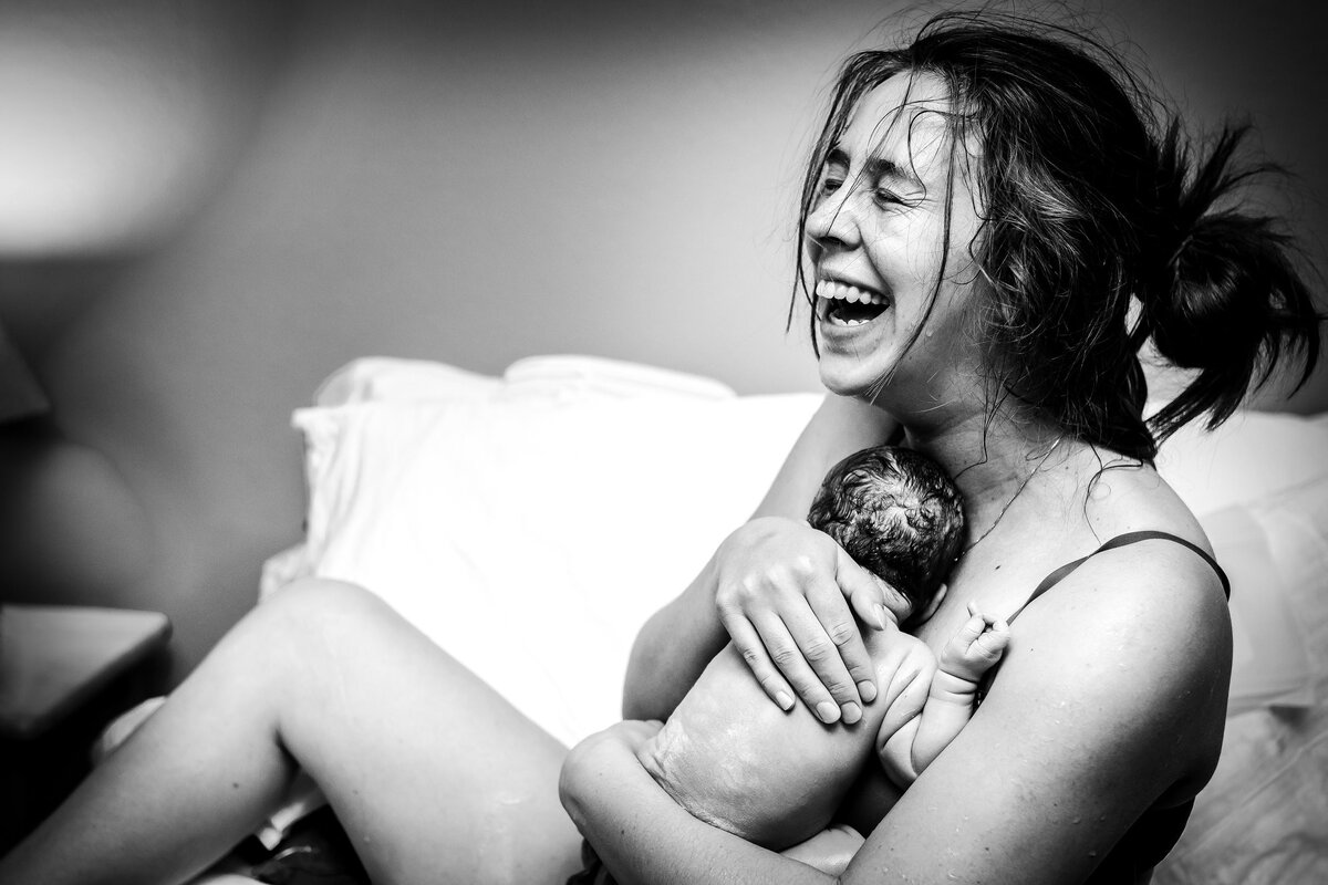 ВОТ ТАКОЙ ЭМОЦИОНАЛЬНО НАСЫЩЕННЫЙ ДЕНЬ ПРЕДСТОИТ В РОДАХ. Фото из доступных источников интернета.