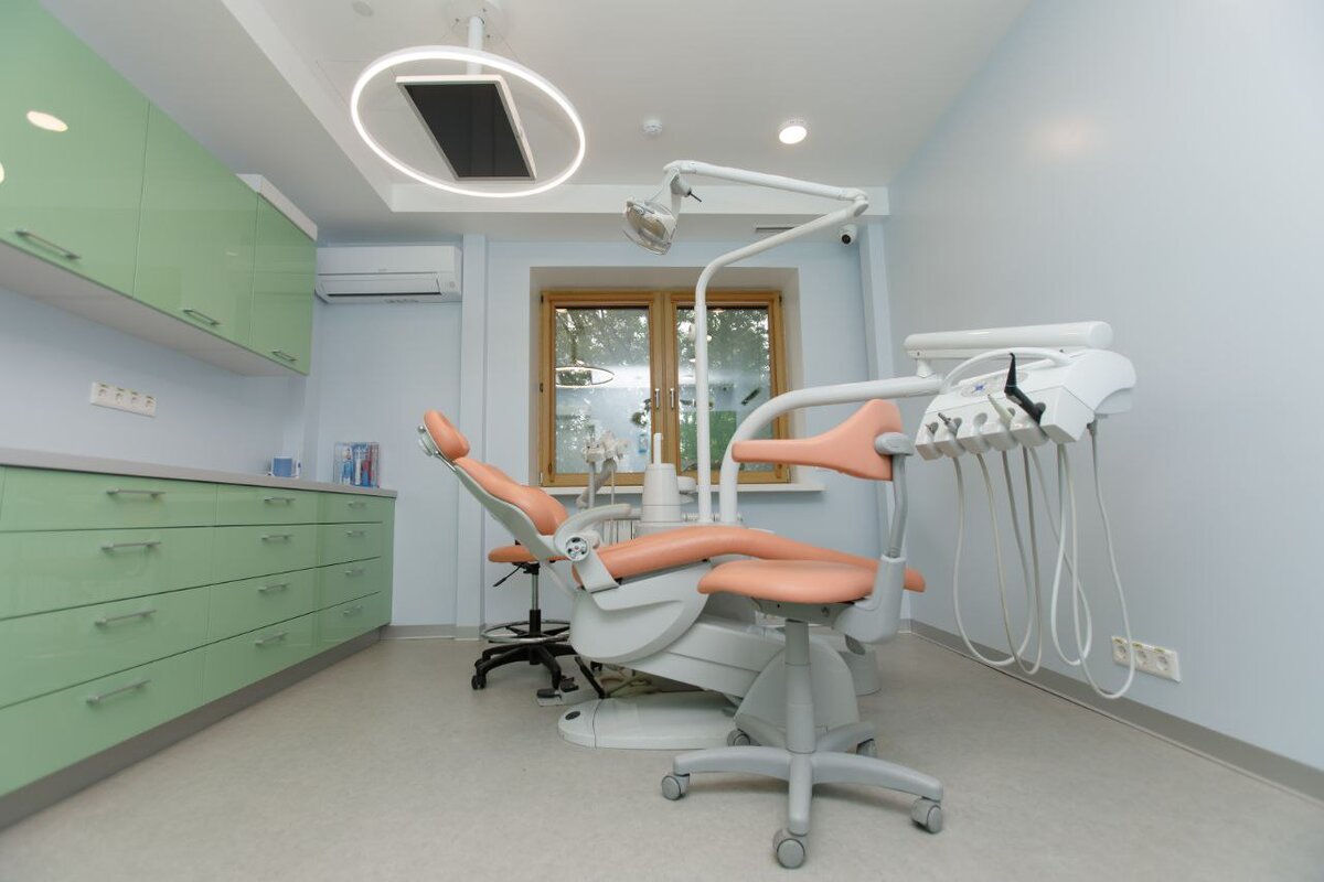 Детская стоматология "Королевство зубной щетки"