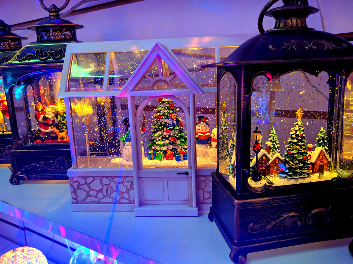 Фонарики новогодние с блёстками. Фото автора канала