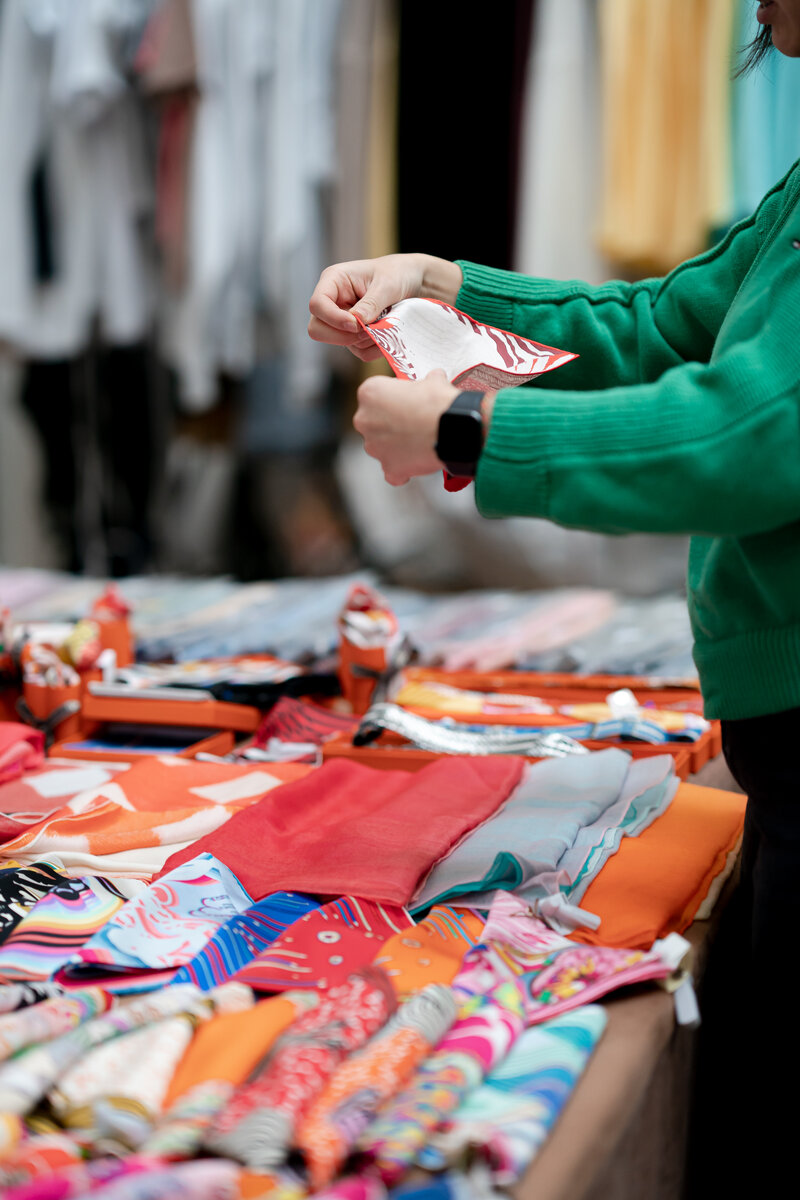     В отеле «Балчуг Кемпински Москва» прошла 11-я Благотворительная барахолка