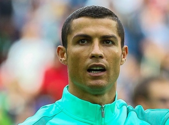    Криштиану Роналду (cc) Дмитрий Садовников