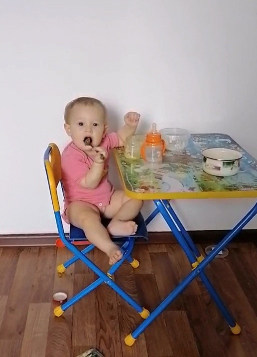 Уже такая большая - самостоятельная) 