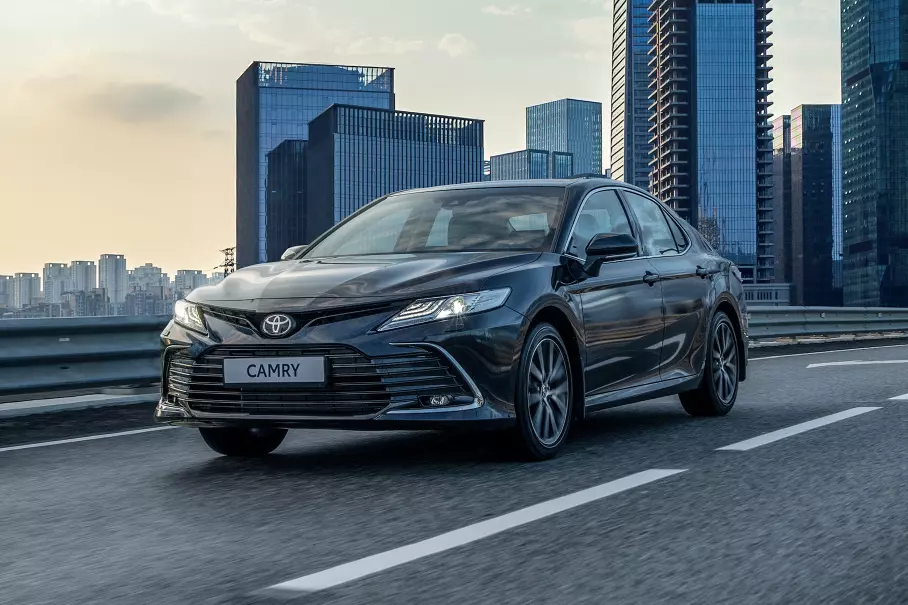 Рестайлинговая Toyota Camry