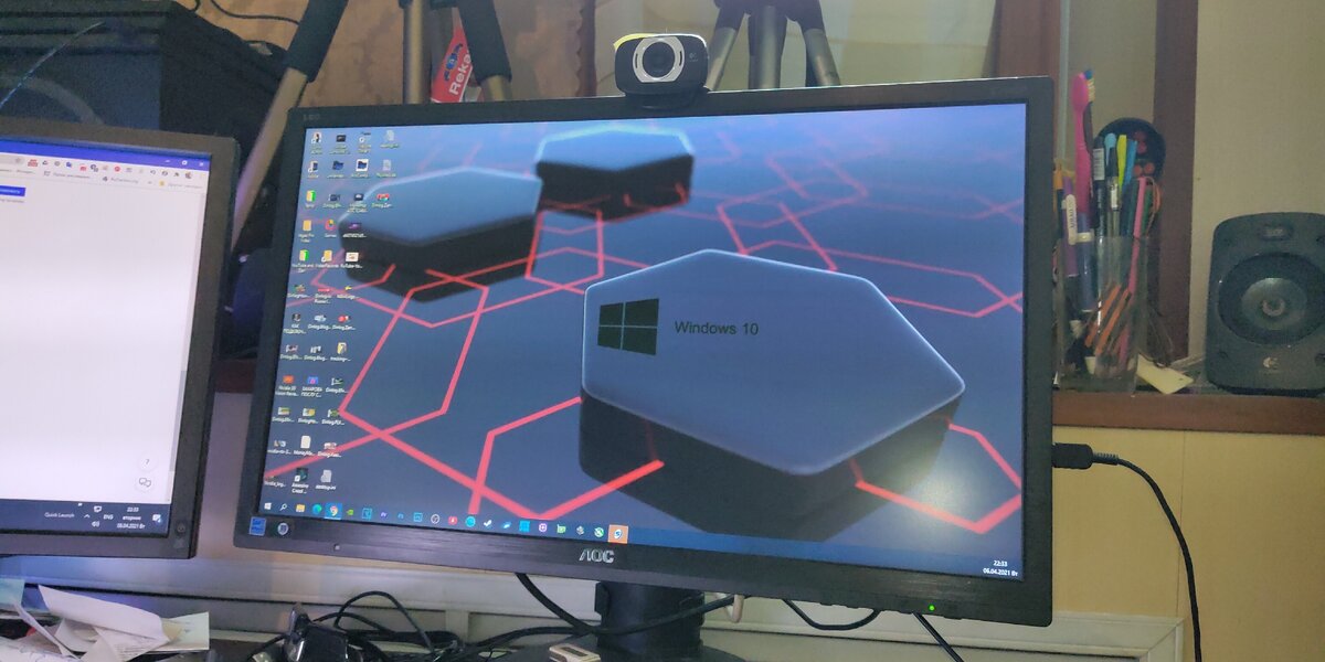 Внешний вид и интерфейсы монитора AOC