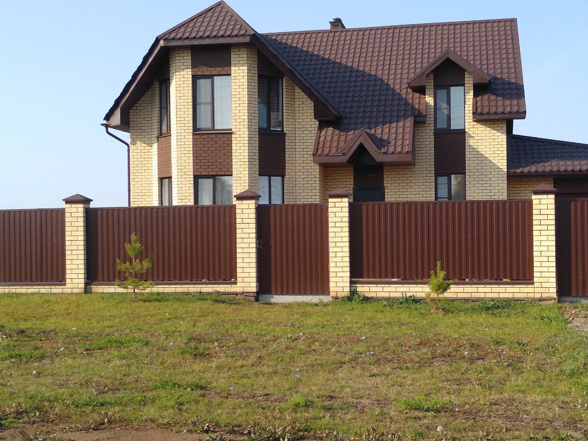 Визуальный осмотр дома очень важен. Опытный специалист даже при визуальном осмотре уже многое скажет о строении. @ Горбунов Сергей