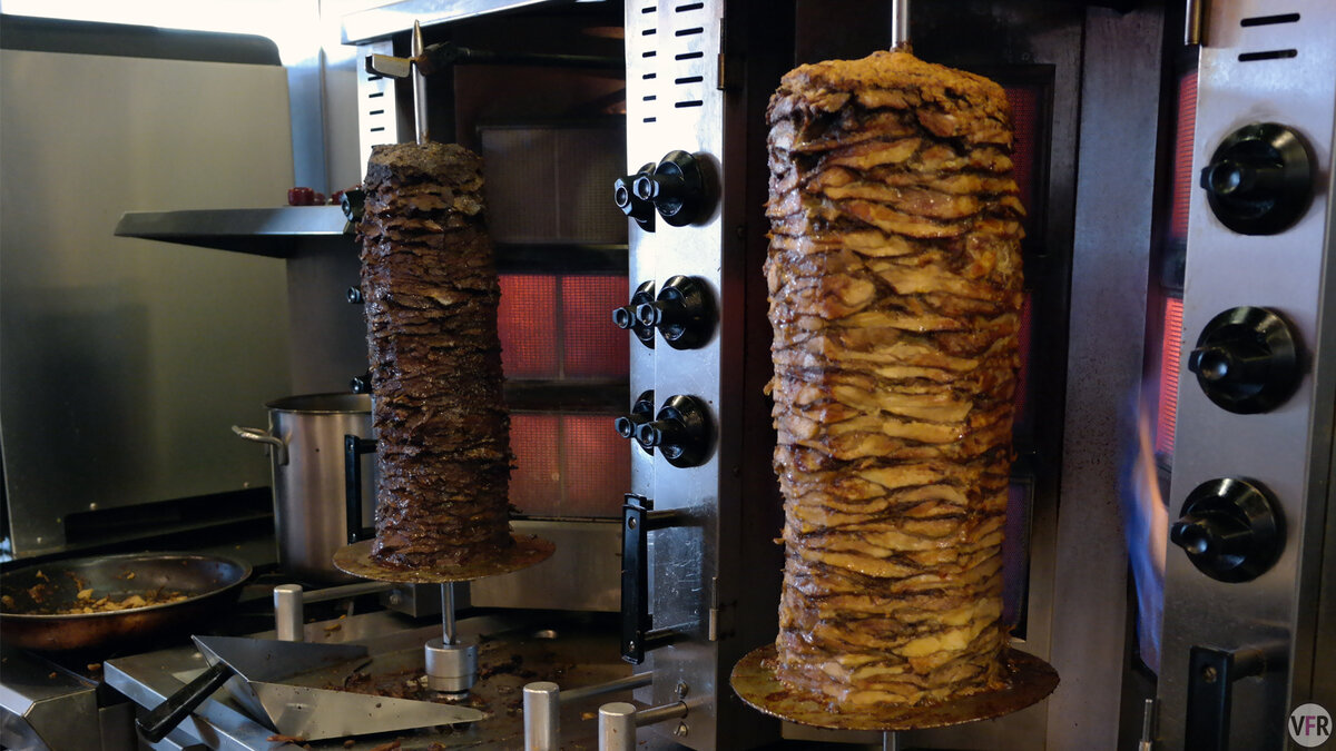 из паутинки