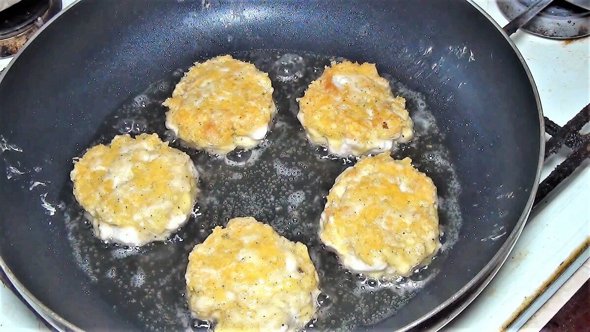 Вы просто не сможете устоять. Делайте сразу побольше. Вкусняшка на завтрак за 10 минут.