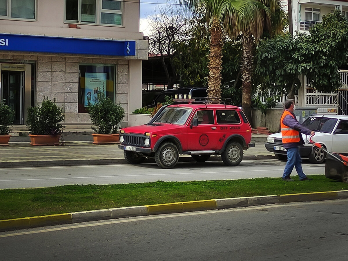 Нива 4х4, на которой, судя по всему, частенько ездят