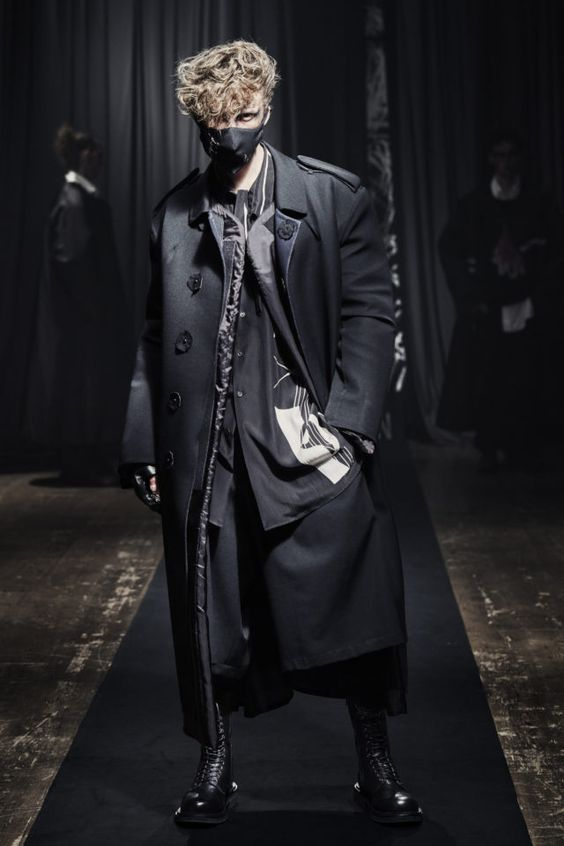 Yohji yamamoto abbigliamento hotsell
