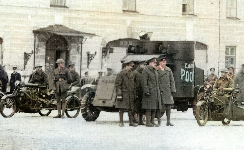 Бронеавтомобиль в Архангельске, 1919 год.