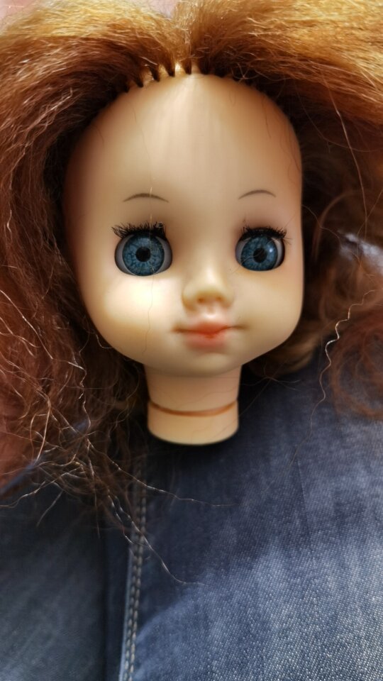 Leni doll