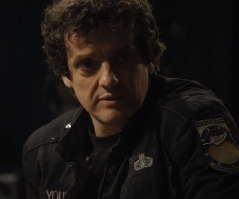 обработанный скриншот из сериала Звезные врата: Вселенная