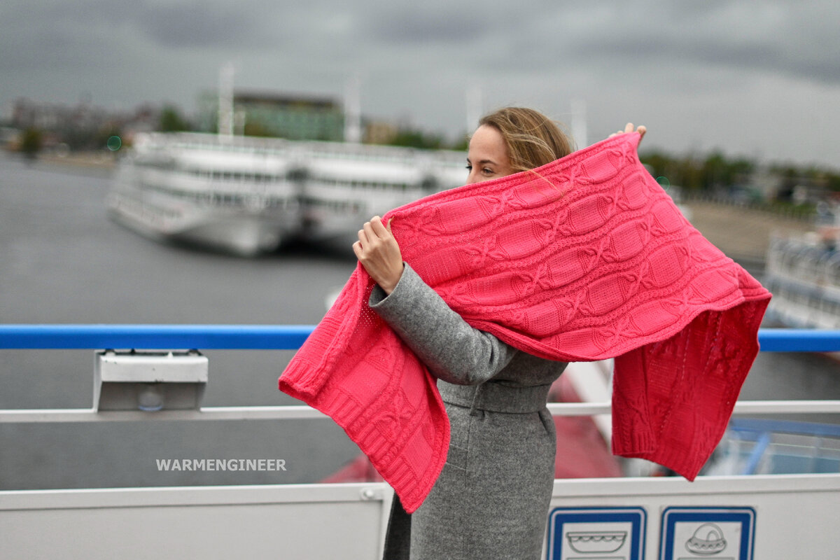 Шарф из бобинной пряжи, в составе которой мериносовая шерсть и кашемир