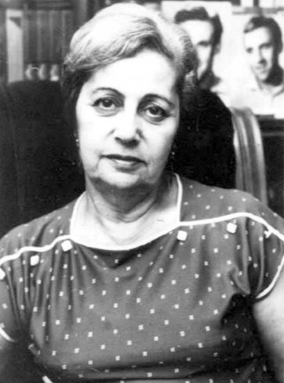 Фото: dubikvit.livejournal.com мачеха актера и музыканта Владимира Семеновича Высоцкого - Евгения Степановна Лихалатова в пожилом возрасте