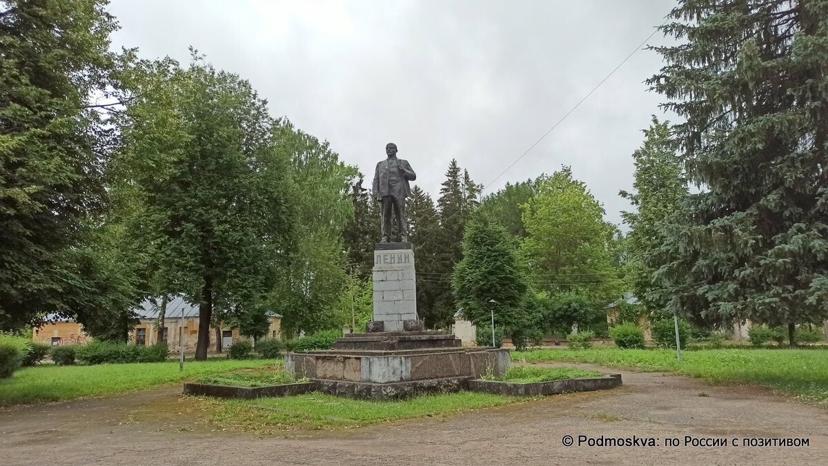 Неоднозначный Торжок. Если вы любитель старины и томной глубинки, то этот  город вам приглянётся. Но не все такие | По России с Позитивом | Дзен