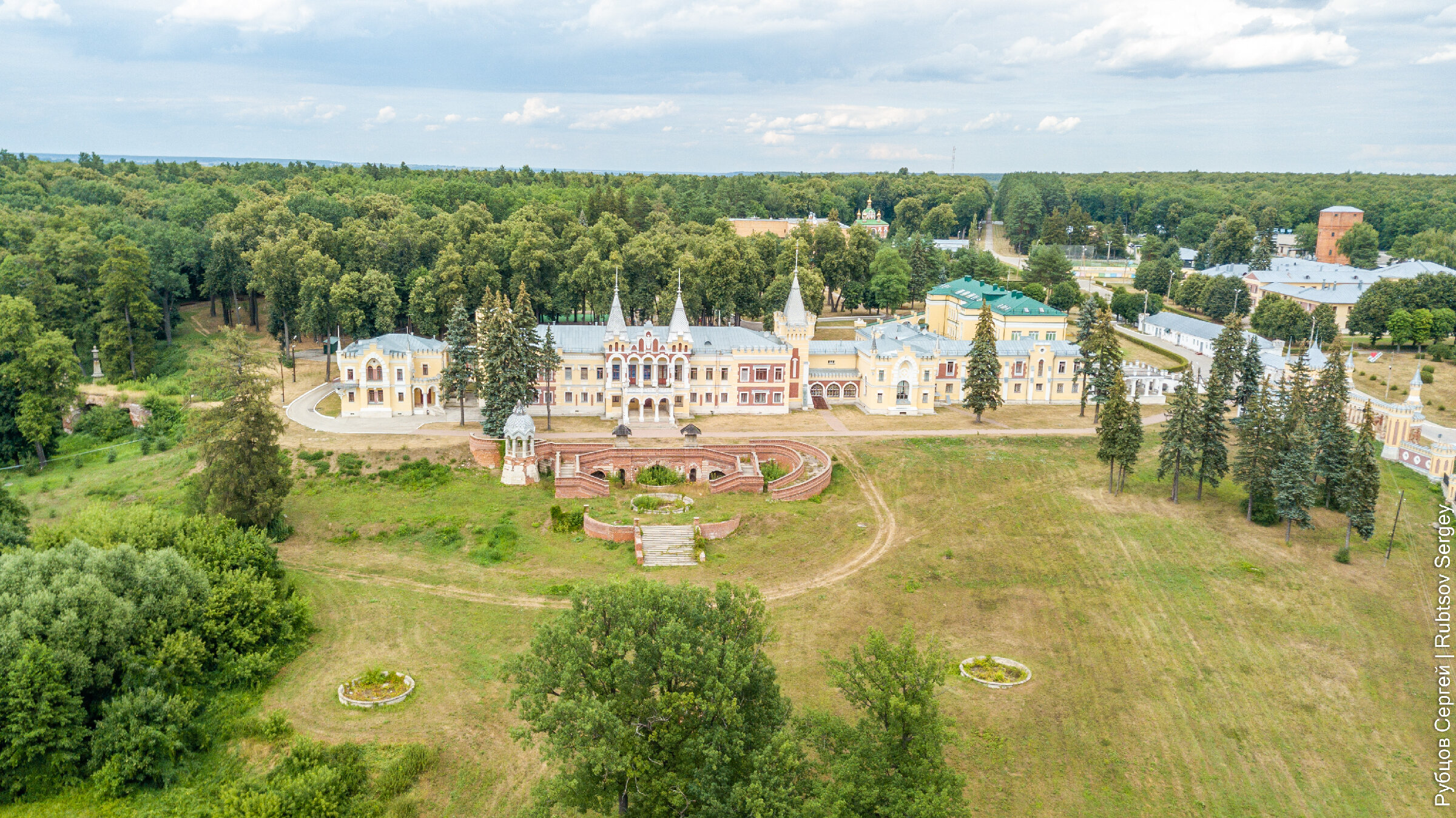 Усадьба фон дервиза в кирицах фото