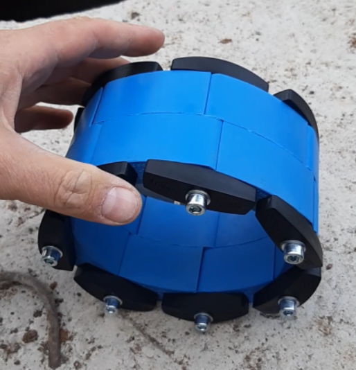 Уплотнитель кольцевых пространств Линк-Сил. Здесь и далее фото Руслана Шафикова