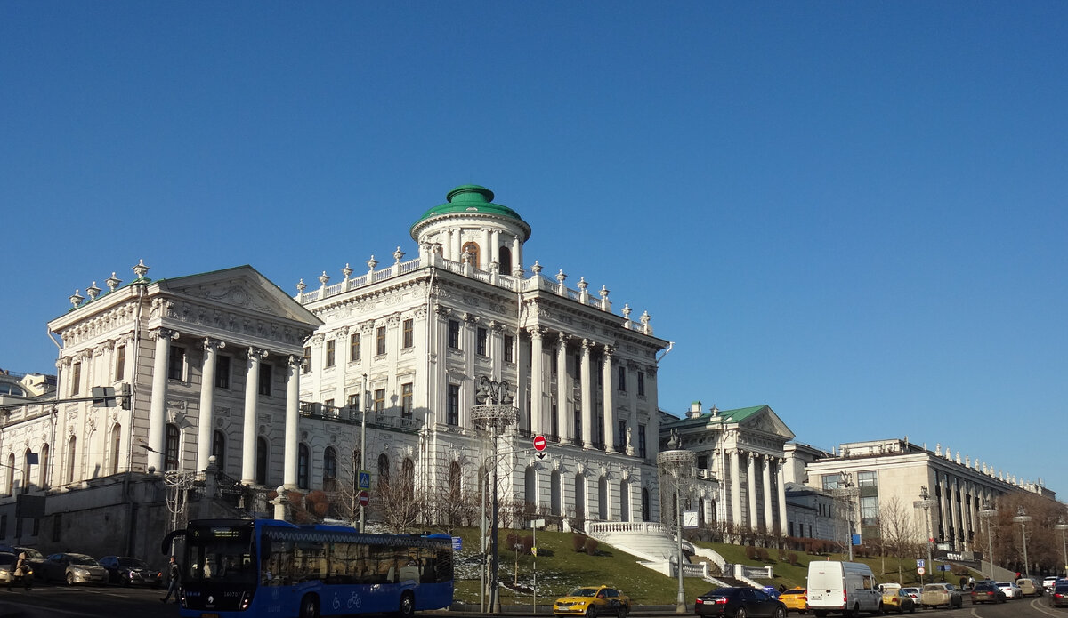 Библиотека Ленина. Дом Пашкова