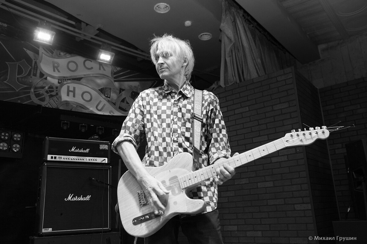 Сергей Чесноков на репетиции  в московском клубе "Rock House" 7 ноября 2018 года