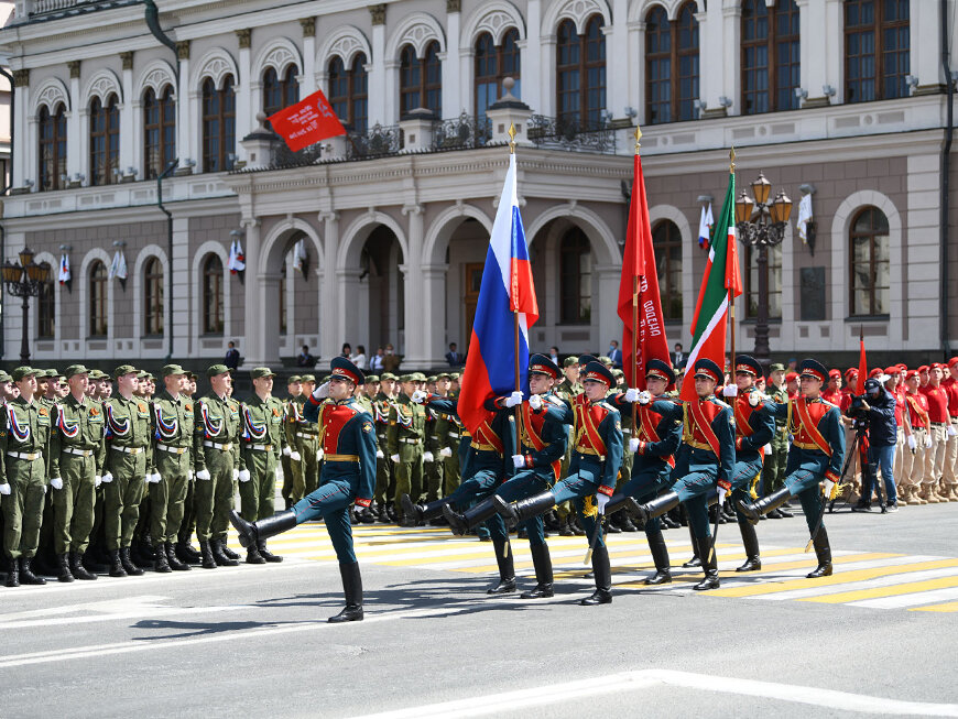 Парад Победы 2022 в Казани. Праздник 9 мая парад. 9 Мая традиции. День Победы Казань.