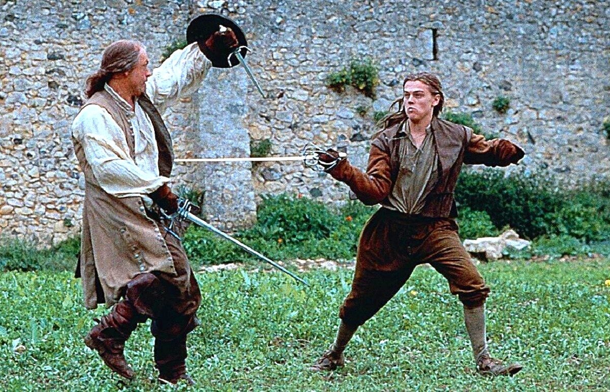 Ишь, разошелся пацанчик! Боярского на него нет, карамба, тысяча чертей!  