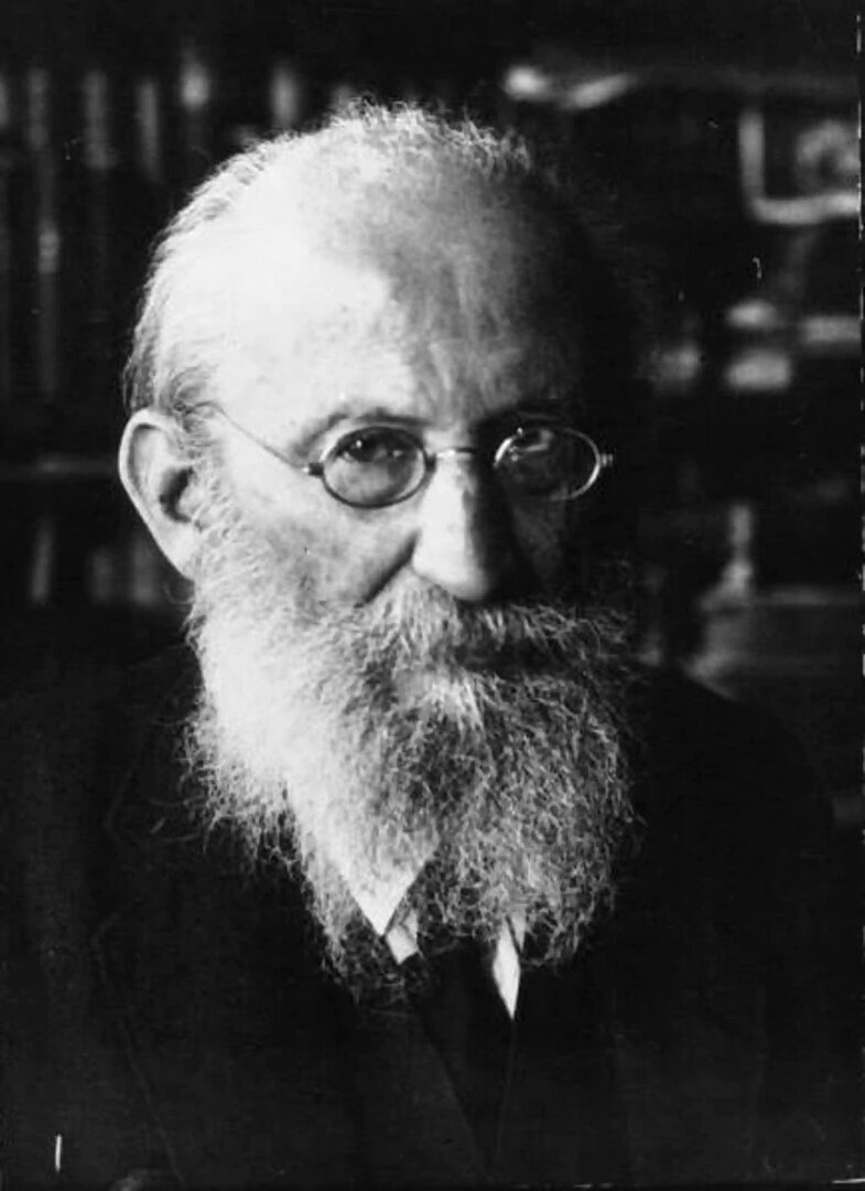 Эдуард Бернштейн